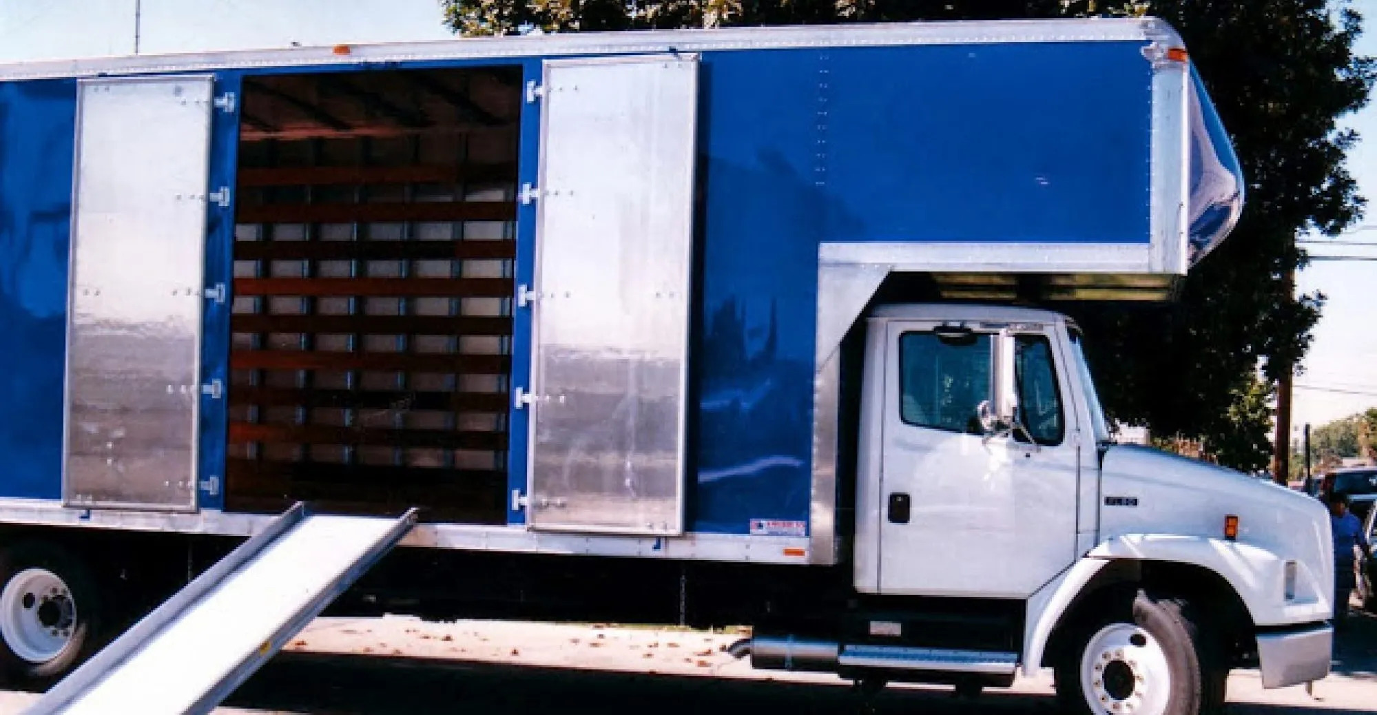 Founders Movers & Storage Logo