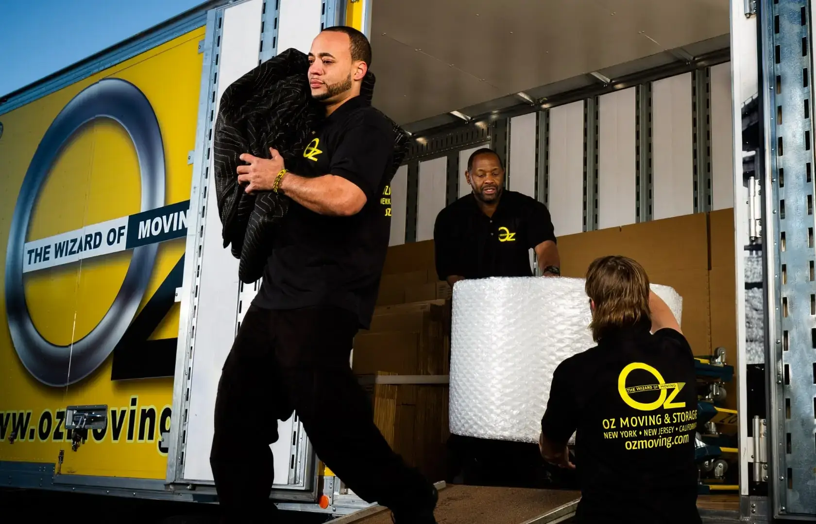 Oz Moving & Storage - Movers NYC logo